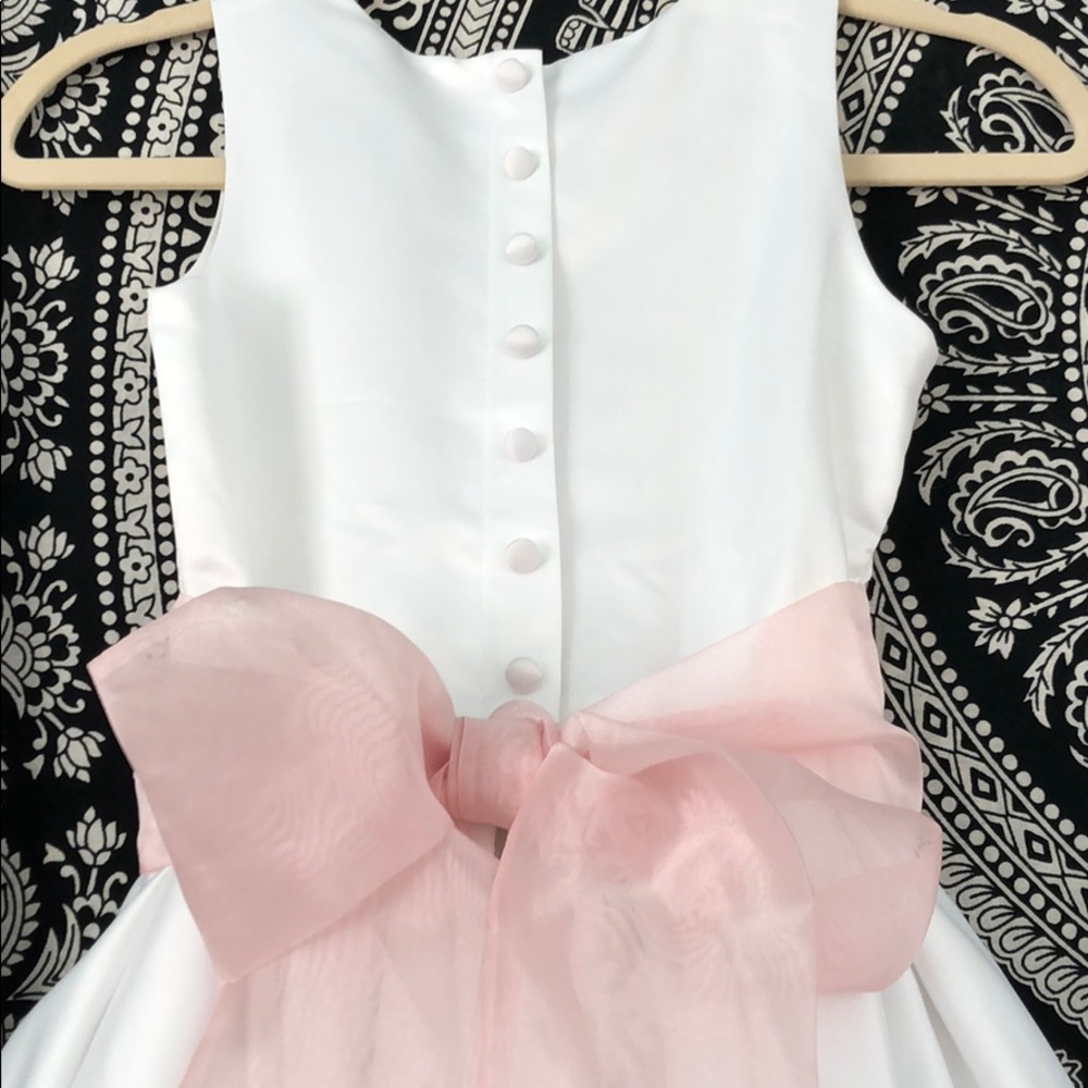 DRESS W/PINK ORGANZA SASH